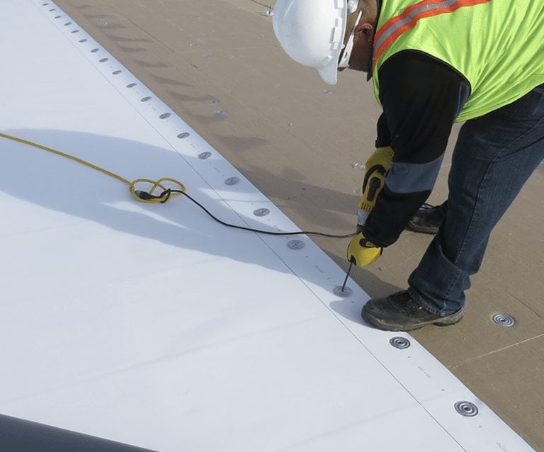 Read more about the article What is the Service Life of a TPO Roof?